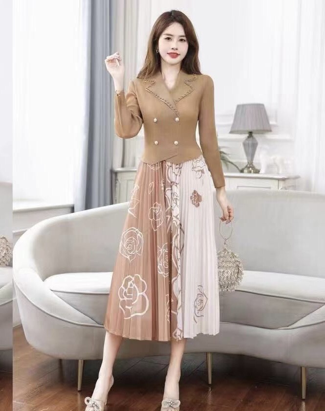ĐẦM DẬP LY CỔ VEST 4 NÚT D190